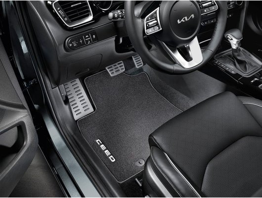 J7143ADE00 Velúrové koberce KIA Ceed, automatická prevodovka