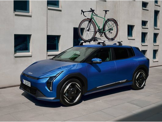 SZ431ADE00BR Krytky spätných zrkadiel KIA EV4, vzhľad brúseného hliníka