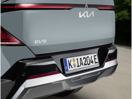 Lišta kufrových dverí KIA EV5, čierna lesklá