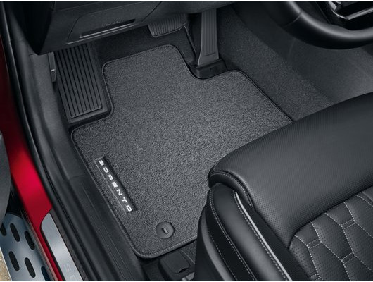 P2143ADE00 Velúrové koberce KIA Sorento (MQ4)