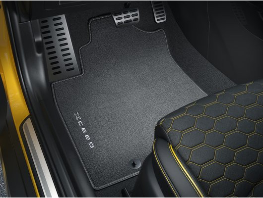 CR143ADE50 Velúrové koberce KIA XCeed PHEV 
